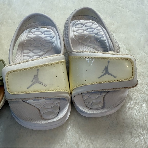 Jordan and H&M White/Green Baby Sandals Lot Size 4 - Picture 3 of 10